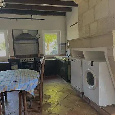 Maisonfamiliale Pugnac Exterior foto
